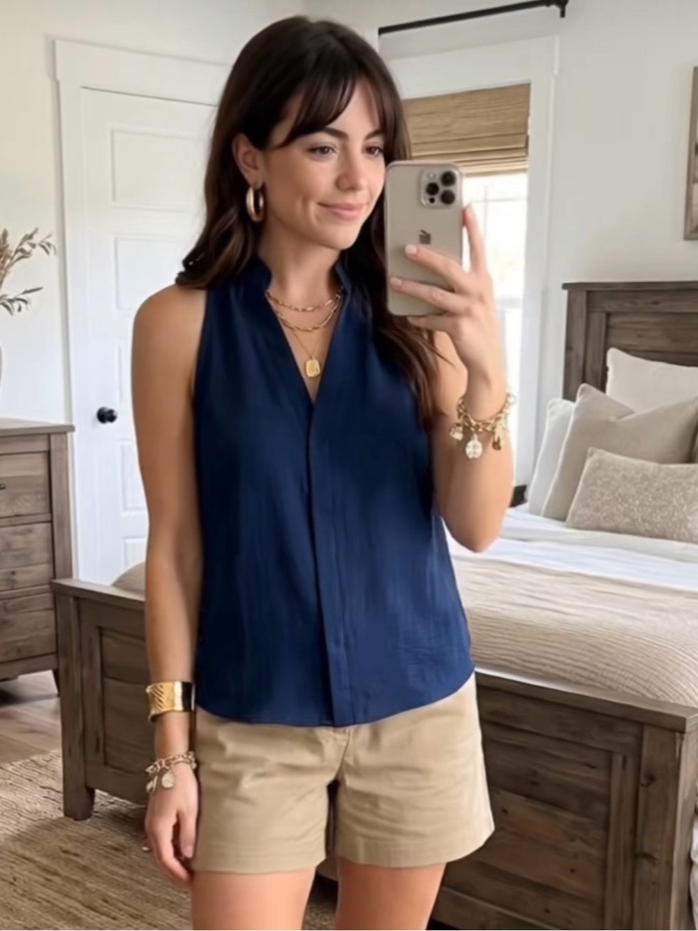 Sleeveless V-Neck Navy Tank Top for Women XL